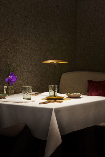 094239 Портативный светильник 20 M матовая латунь-белый Marset Ginger