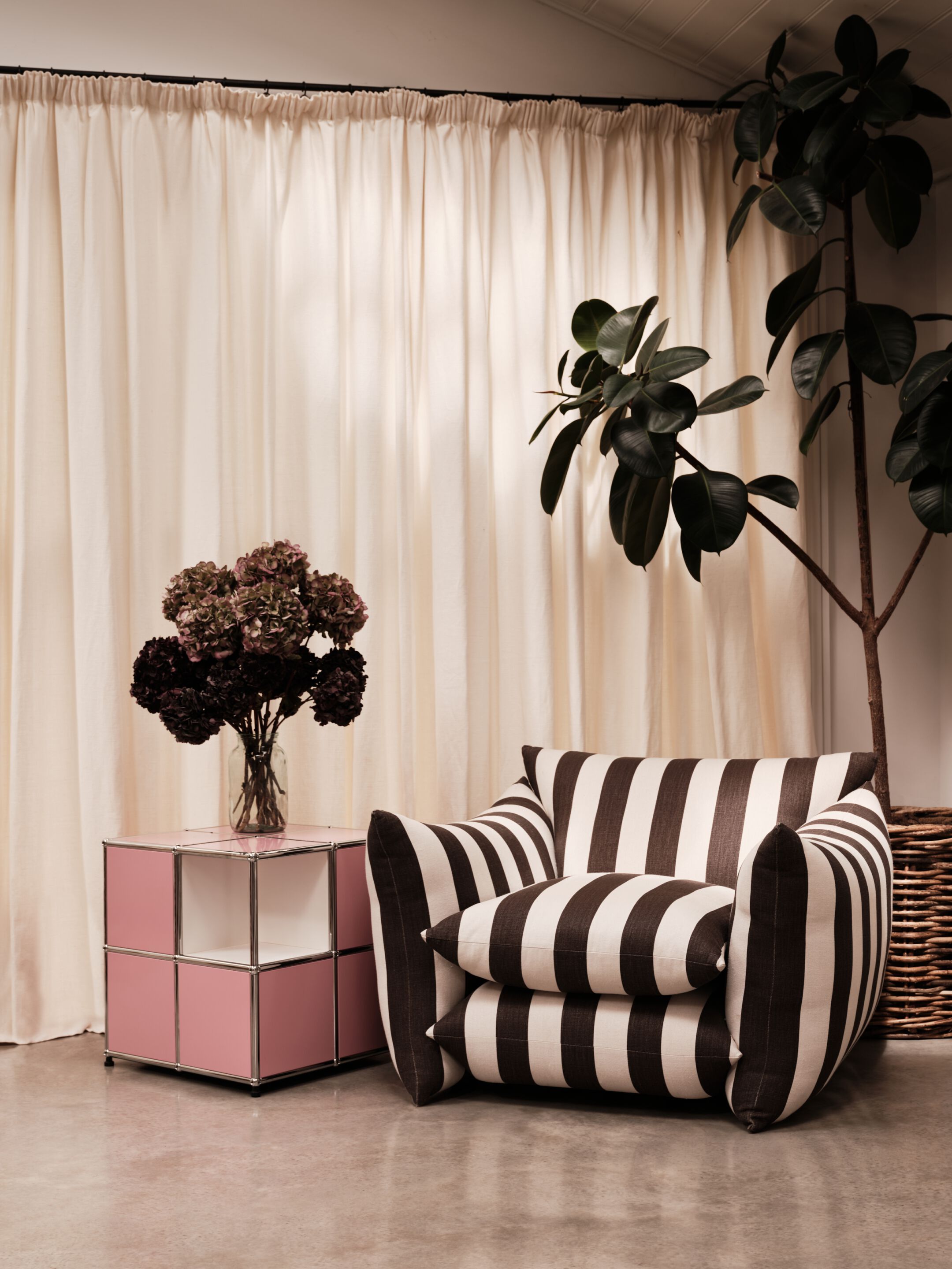 Стальной журнальный столик с отсеком для хранения USM TESSELLATE ARCH-00064241 - Вид №10