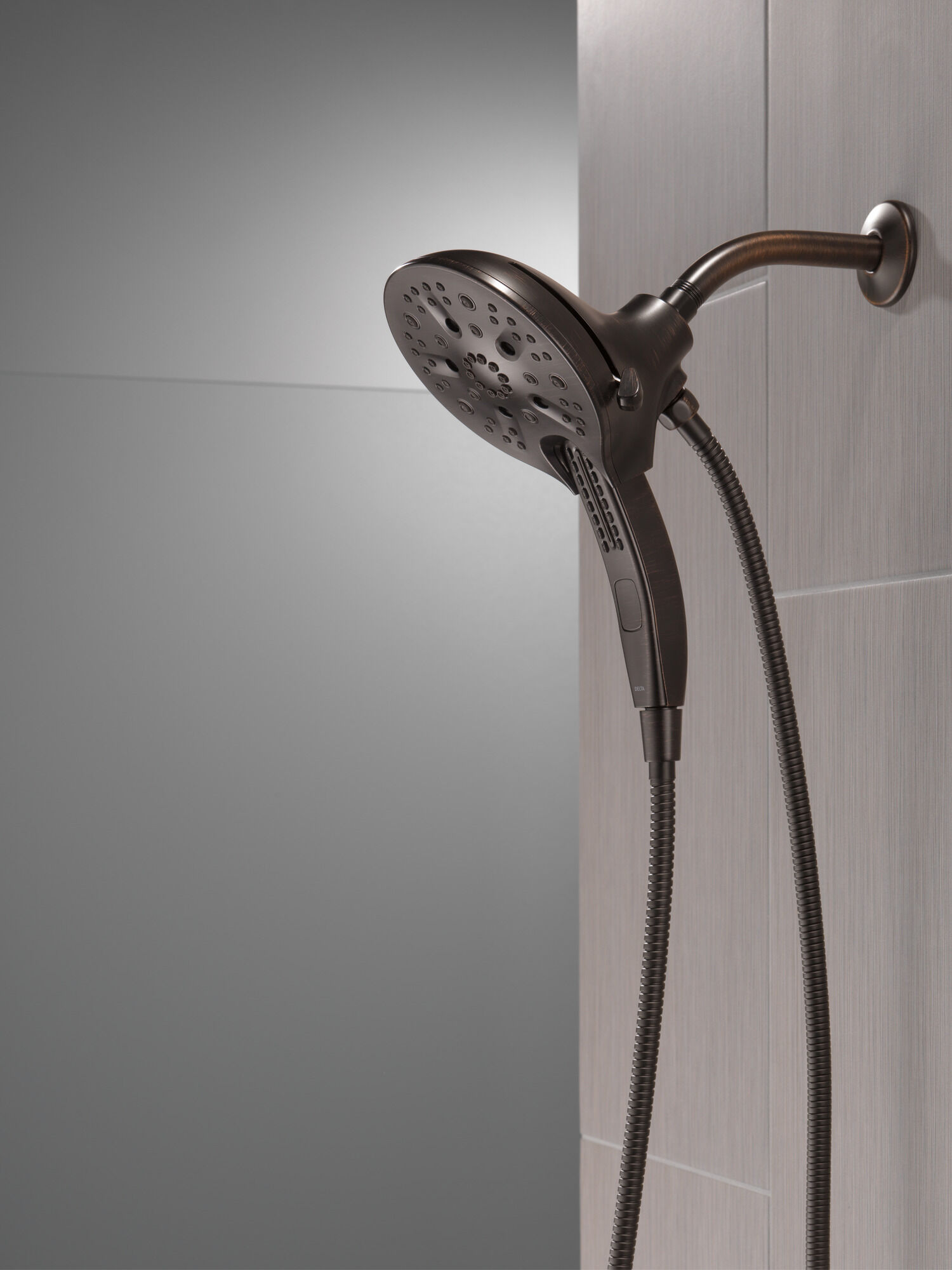 58620-RB25-PK In2ition® H2Okinetic® Душ два в одном с 5 настройками Delta Faucet Universal Showering Венецианская бронза  - Вид №21