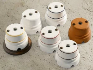 Aldo Bernardi Одиночная керамическая электрическая розетка Sirio