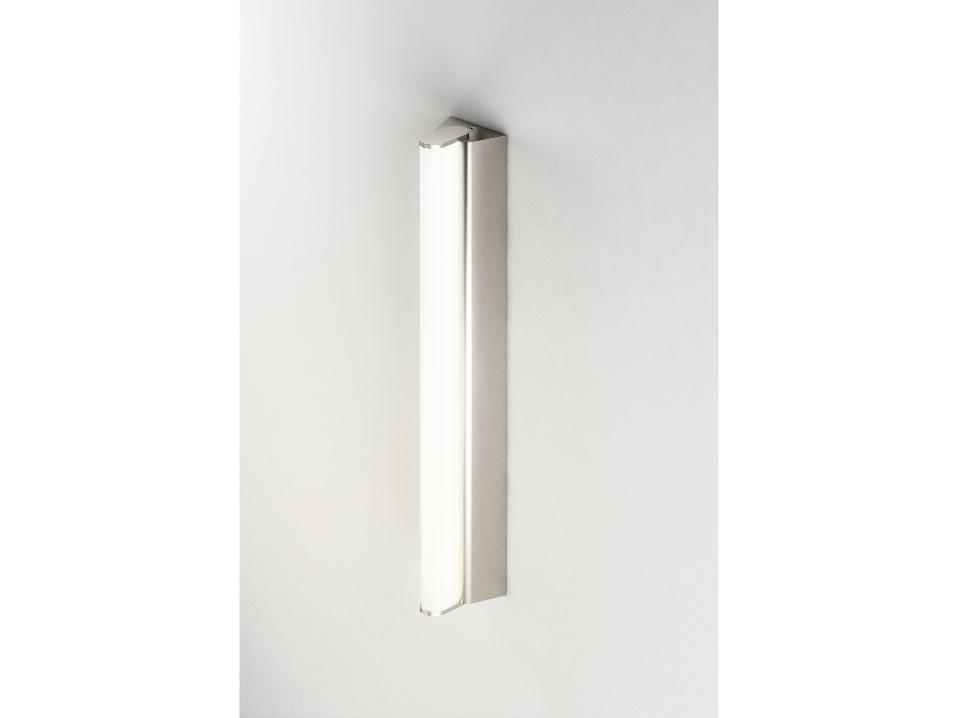 Латунный настенный светильник для ванной комнаты CVL Luminaires Metrop ARCH-00077642 - Вид №8