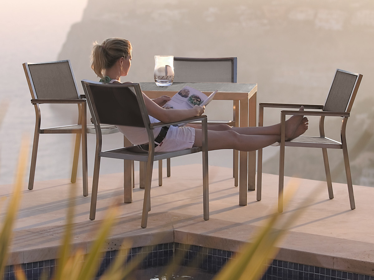 98.00.0865 Обеденный набор Брисбен нержавеющая сталь / Tex 9 предметов. - включая 8 кресел из нержавеющей стали Brisbane Tex taupe, 1 стол из нержавеющей стали Kennedy 90 × 215 Mbm 