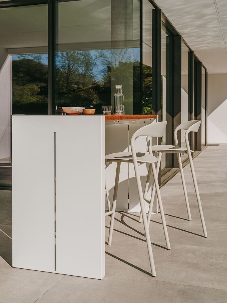 Высокий штабелируемый садовый стул из полипропилена со спинкой Lapalma HAWI OUTDOOR ARCH-00111194 - Вид №3