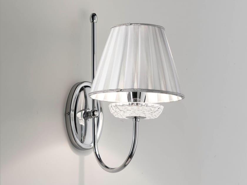 Латунный настенный светильник Cremasco Illuminazione 7446/1AP ARCH-00024352