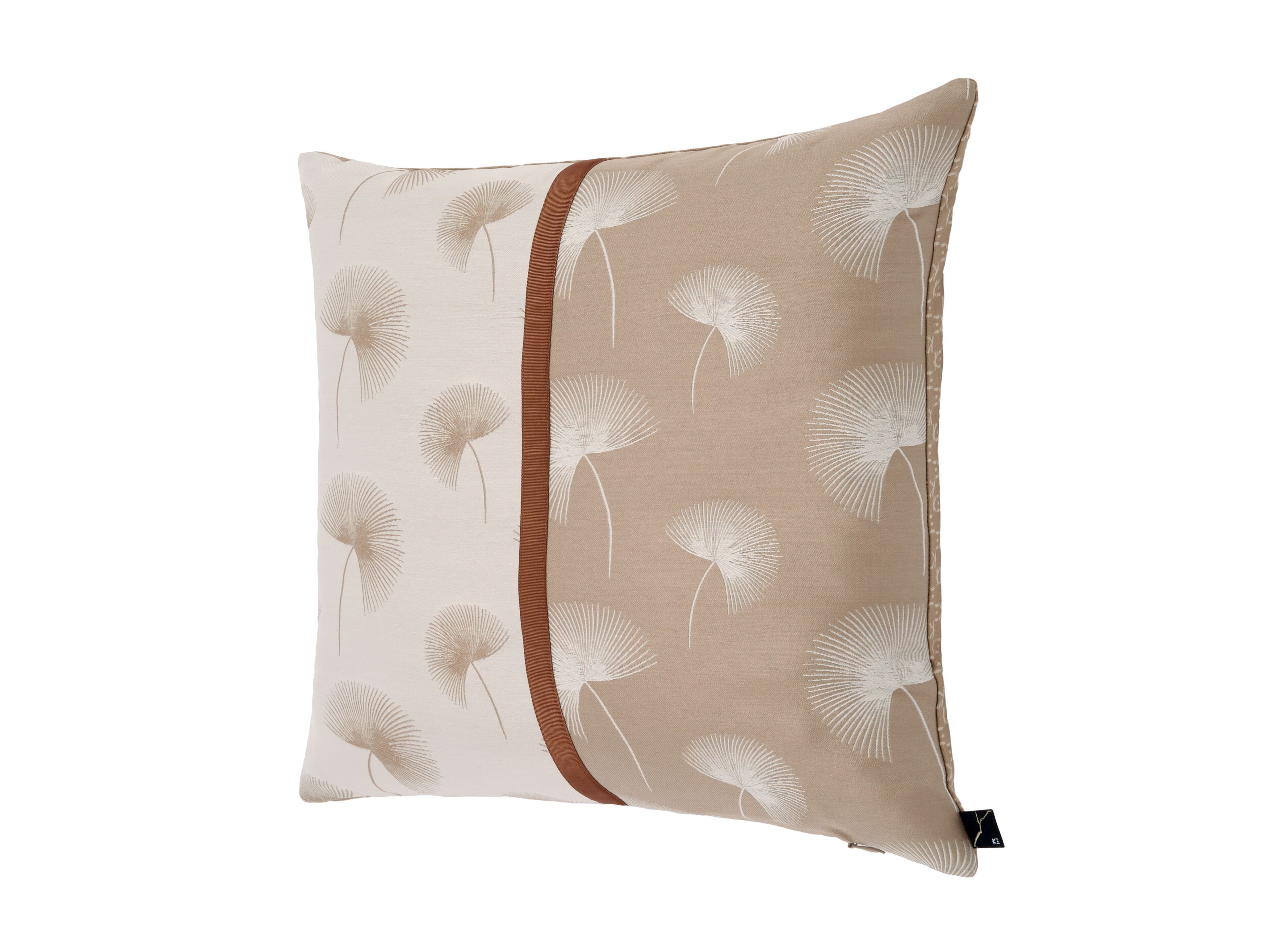 Квадратная подушка K-3 Tora ARCH-00118736