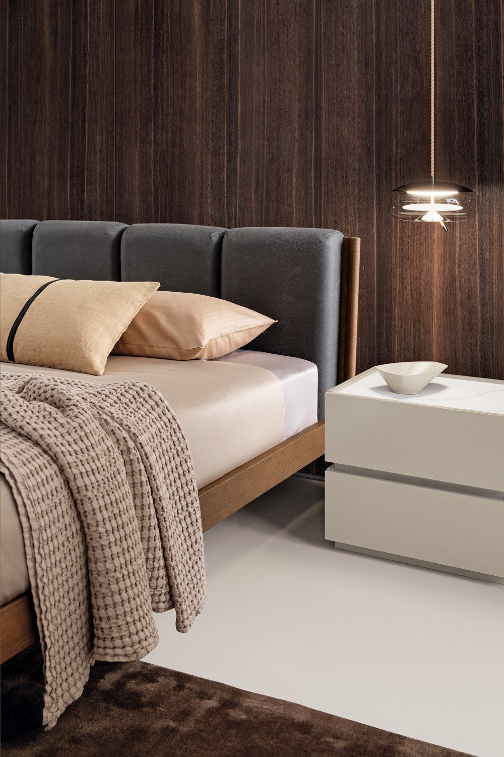 Деревянная двуспальная кровать с мягким изголовьем Dall'Agnese MILLERIGHE ARCH-00035912 - Вид №1