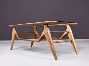 HOOKL und STOOL Низкий журнальный столик из дерева и стекла с контейнерным отсеком Lipa