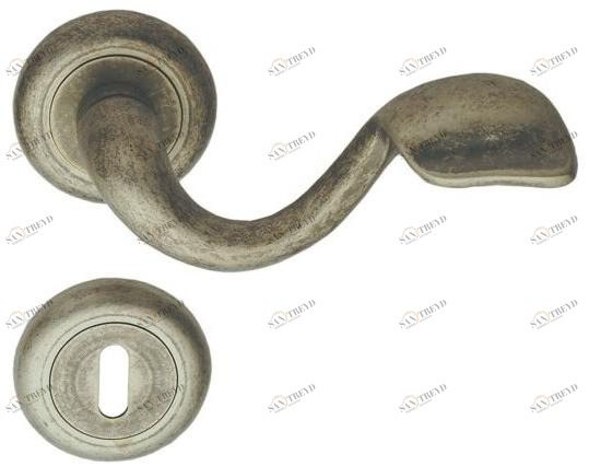 Pasini Ручка из латуни на розетке с замком Keope 3211 