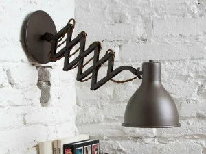 luxcambra Настенный светильник из металла с гибким кронштейном