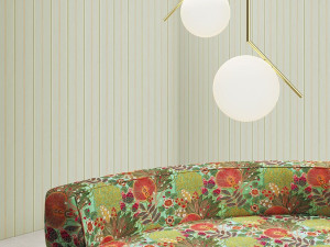 Полосатые обои