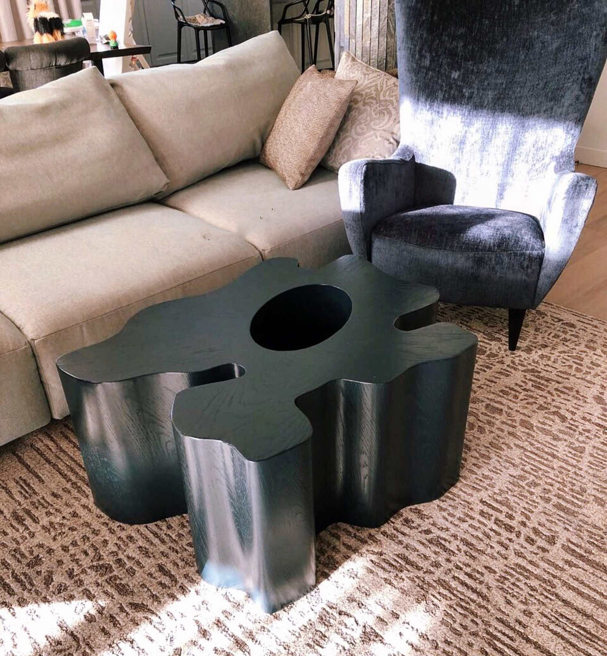 Журнальный столик дизайнерский фигурный беленый дуб 97 см "Пень" от Odingeniy ODINGENIY  178453 Беленый дуб;бежевый  - Вид №5