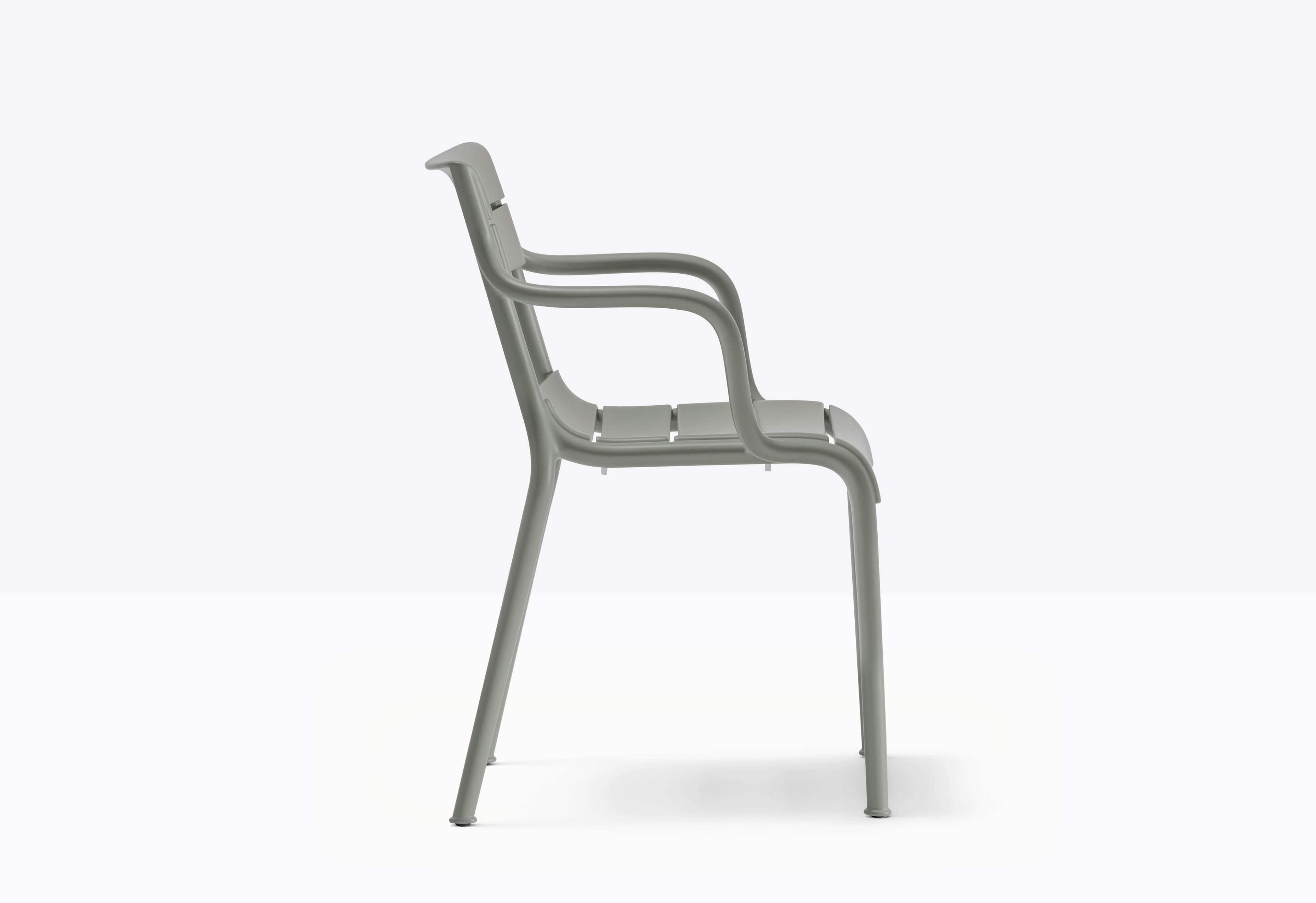 Штабелируемый стул из переработанного полипропилена с подлокотниками Pedrali SOUVENIR 555RM ARCH-00048799