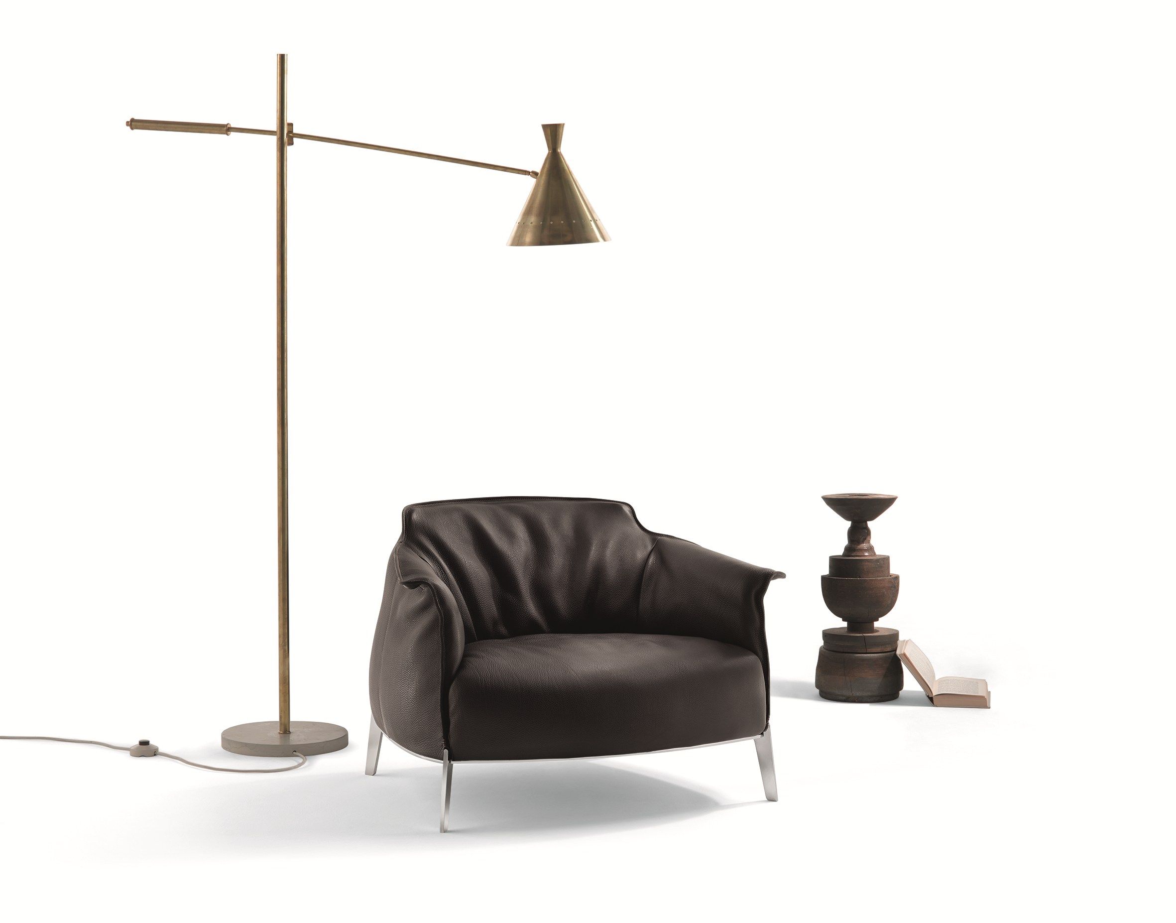 Кожаное кресло с подлокотниками Poltrona Frau коллекция-диваны и кресла ARCH-00027773 - Вид №2