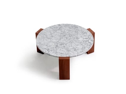 Низкий деревянный журнальный столик для гостиной MOROSO Gogan ARCH-00098859