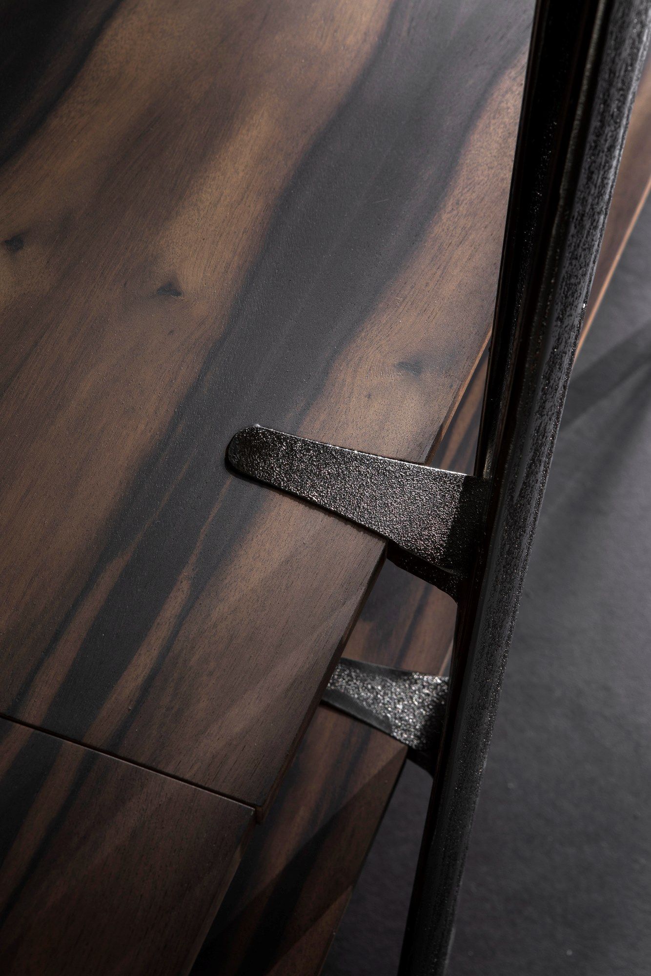 Оловянный книжный шкаф с деревянными полками Henge WEB ARCH-00083182 - Вид №15