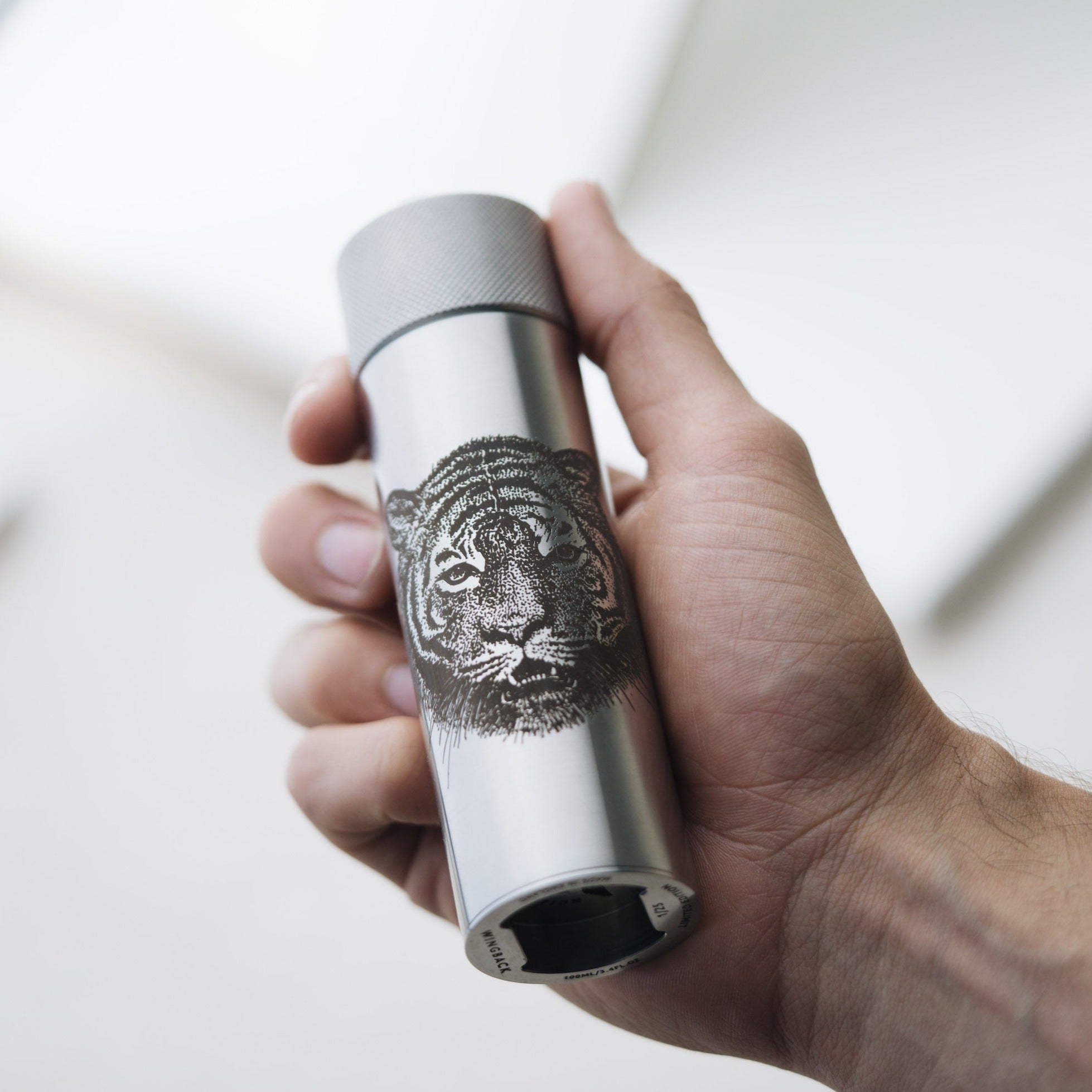 W203STE-5AM X 5AM Иллюстрация - фляжка 100 мл Wingback  - Вид №1