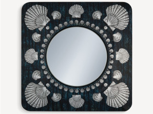 Зеркало в рамке