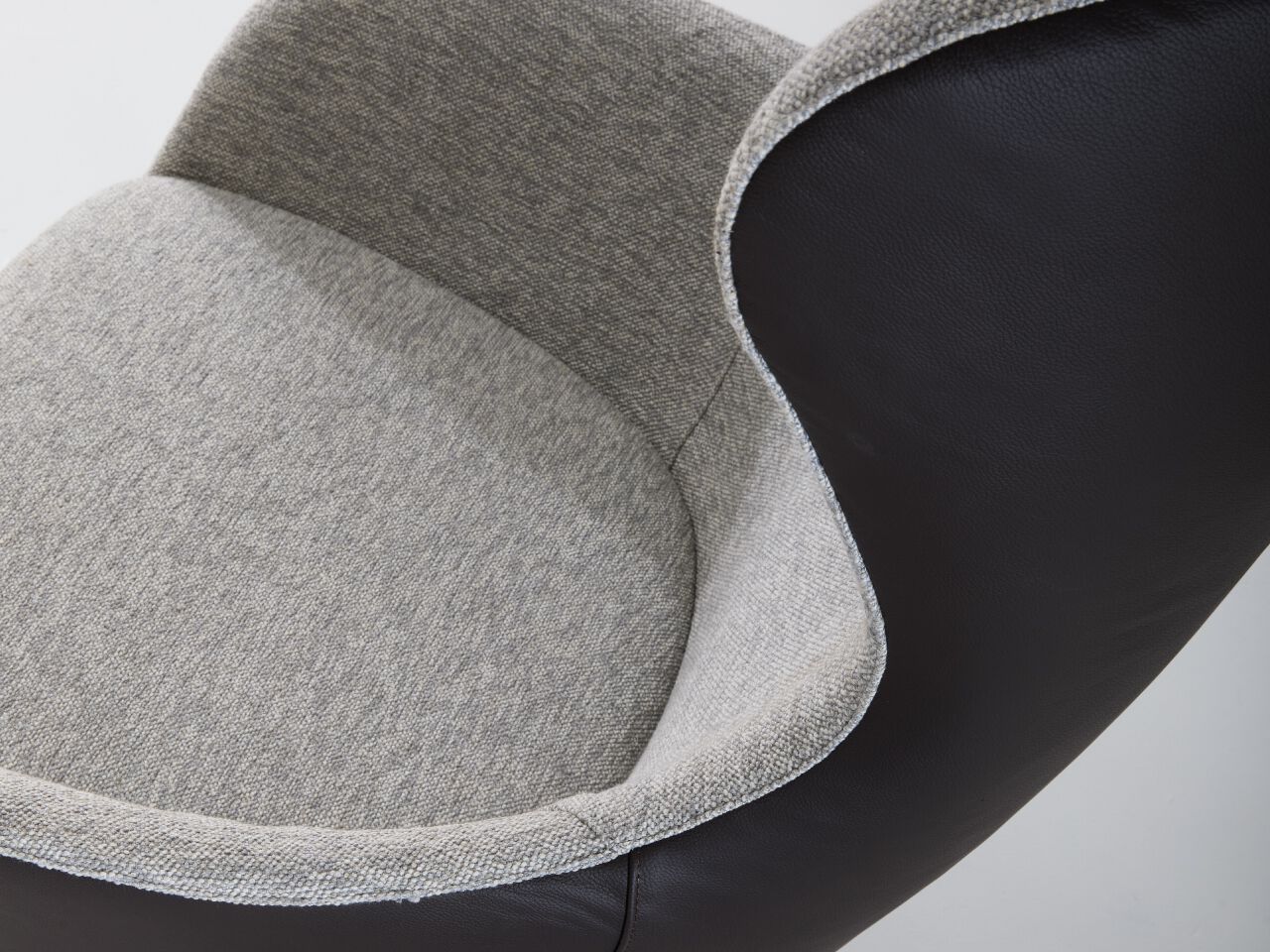 Тканевое кресло Julia Italia KAY ARCH-00016104 - Вид №1