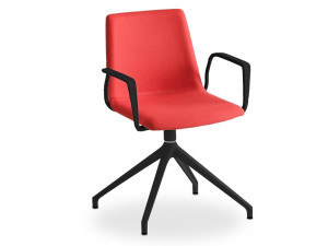 Мягкое вращающееся кресло с подлокотниками