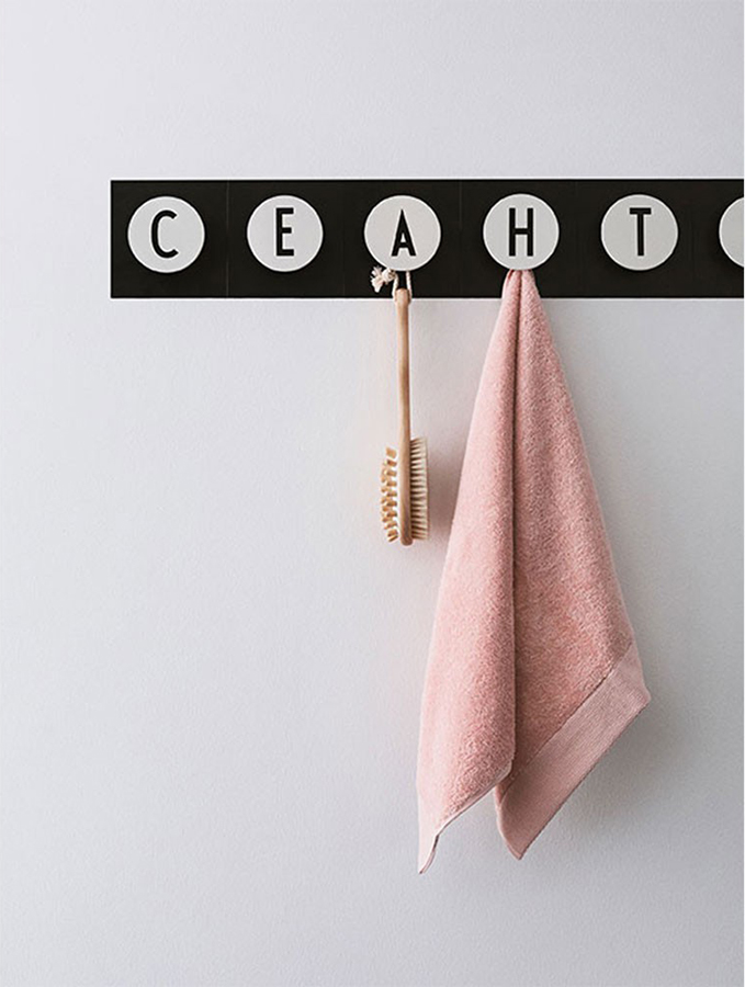 Крючок Y Design Letters 50201800Y - Вид №2