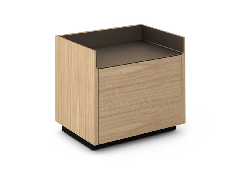 Деревянная квадратная тумбочка Punt Stockholm ARCH-00086244