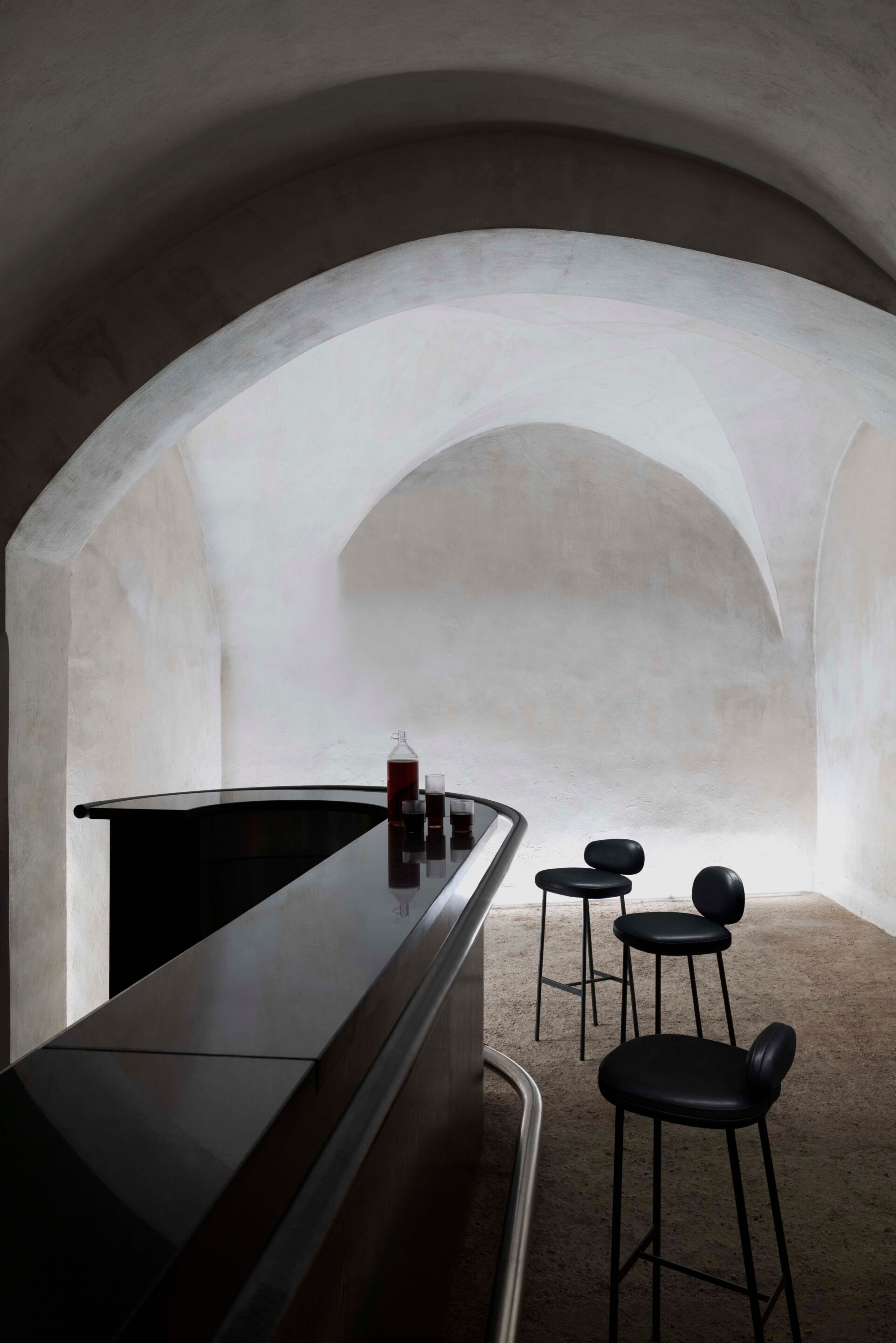 Высокий кожаный стул Living Divani Pebble ARCH-00005562 - Вид №2