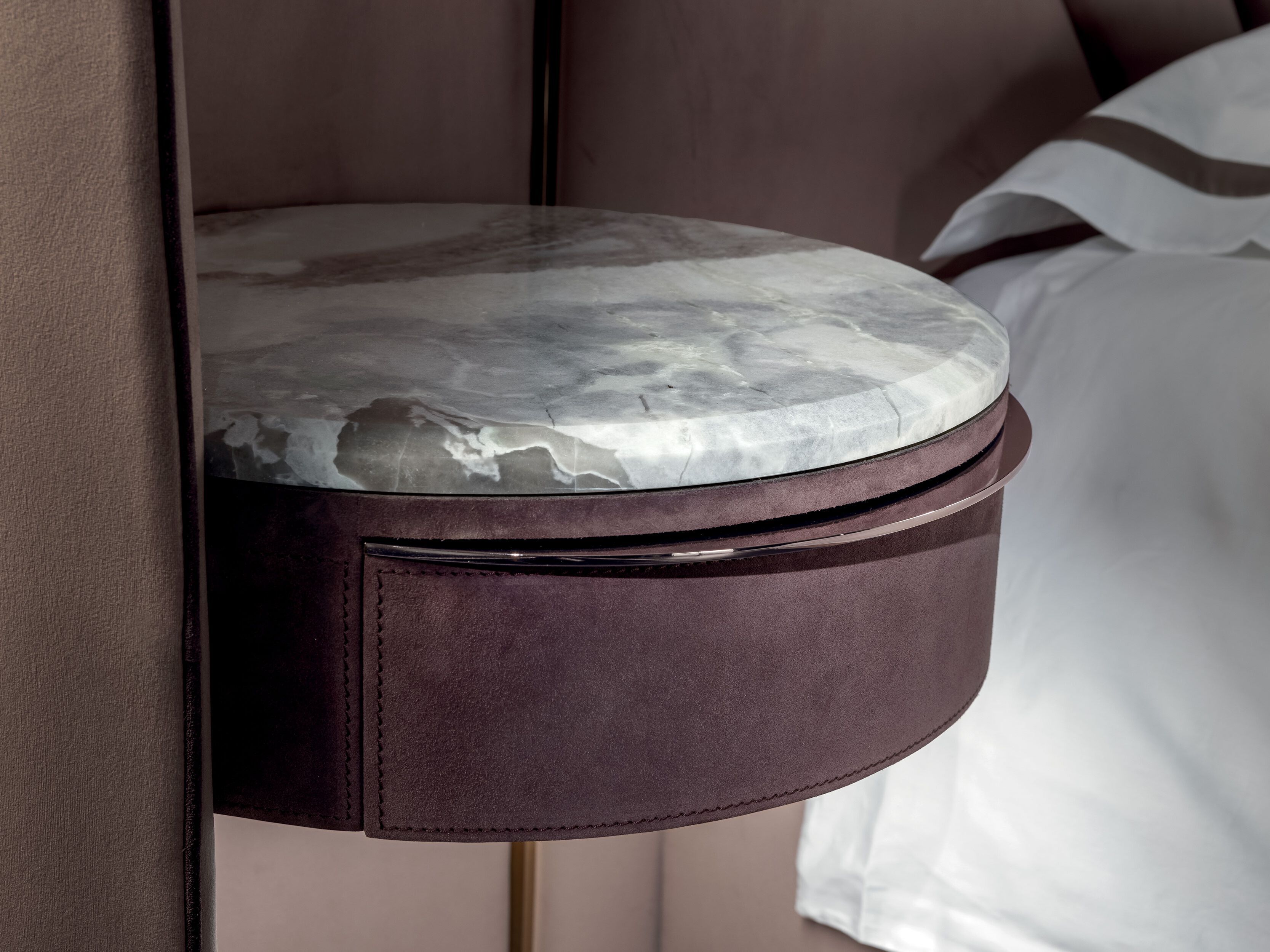 Двуспальная кровать с мягким изголовьем Longhi Blooming ARCH-00102627 - Вид №6