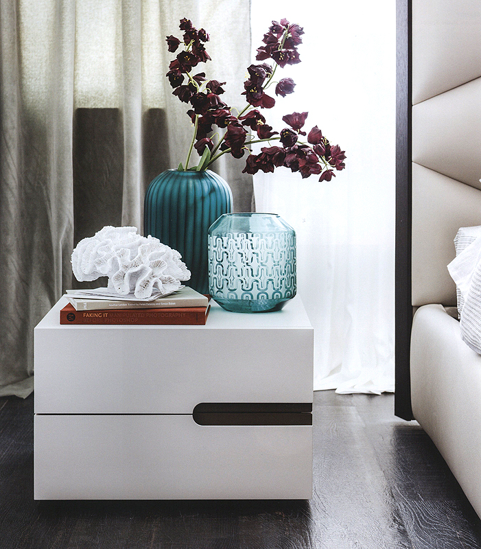 Тумбочка  CATTELAN ITALIA CIRO comodino 