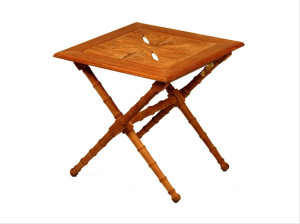 Квадратный стол из тикового дерева