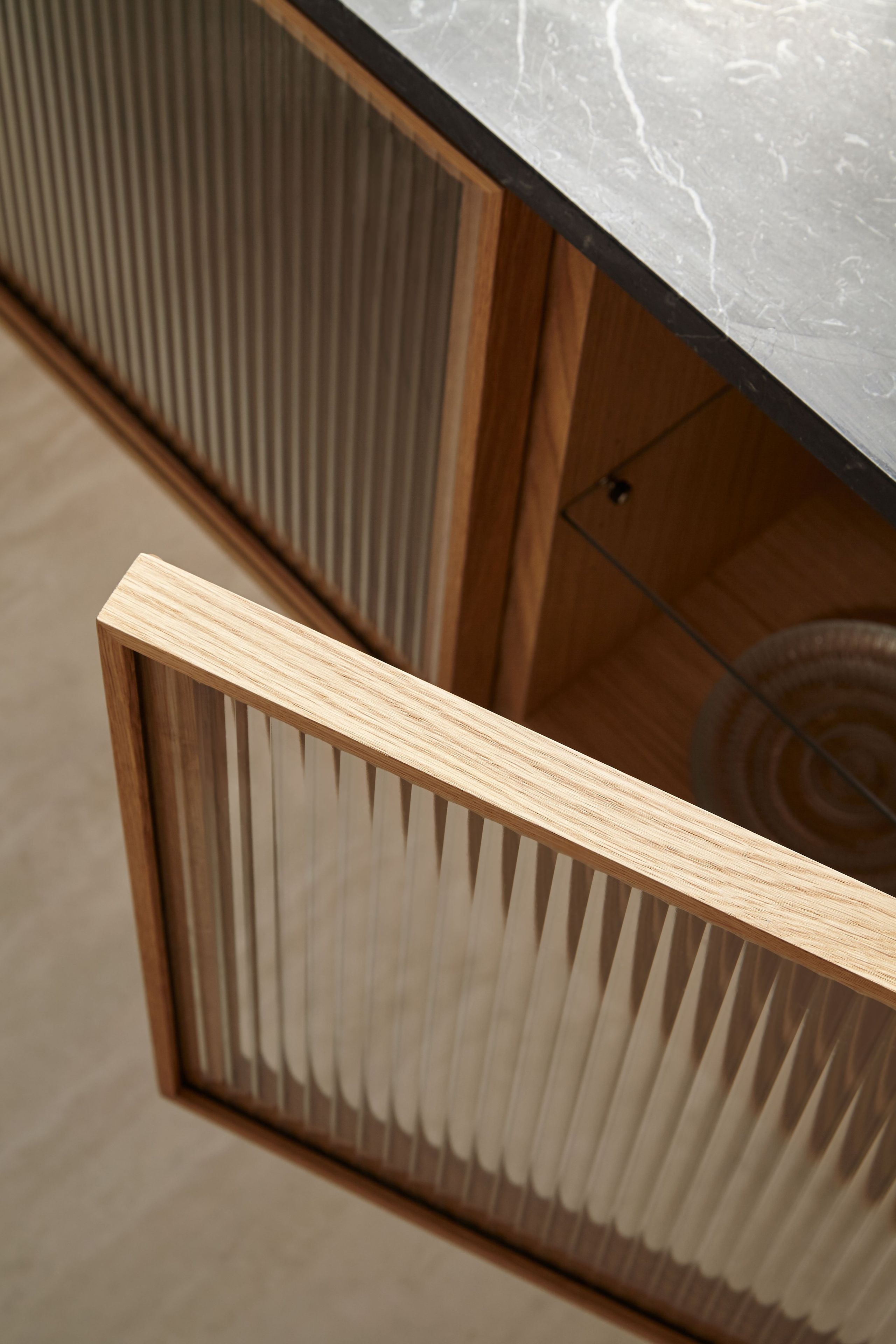 Деревянный шкаф с распашными дверями Punt ARCH-00054972 - Вид №14