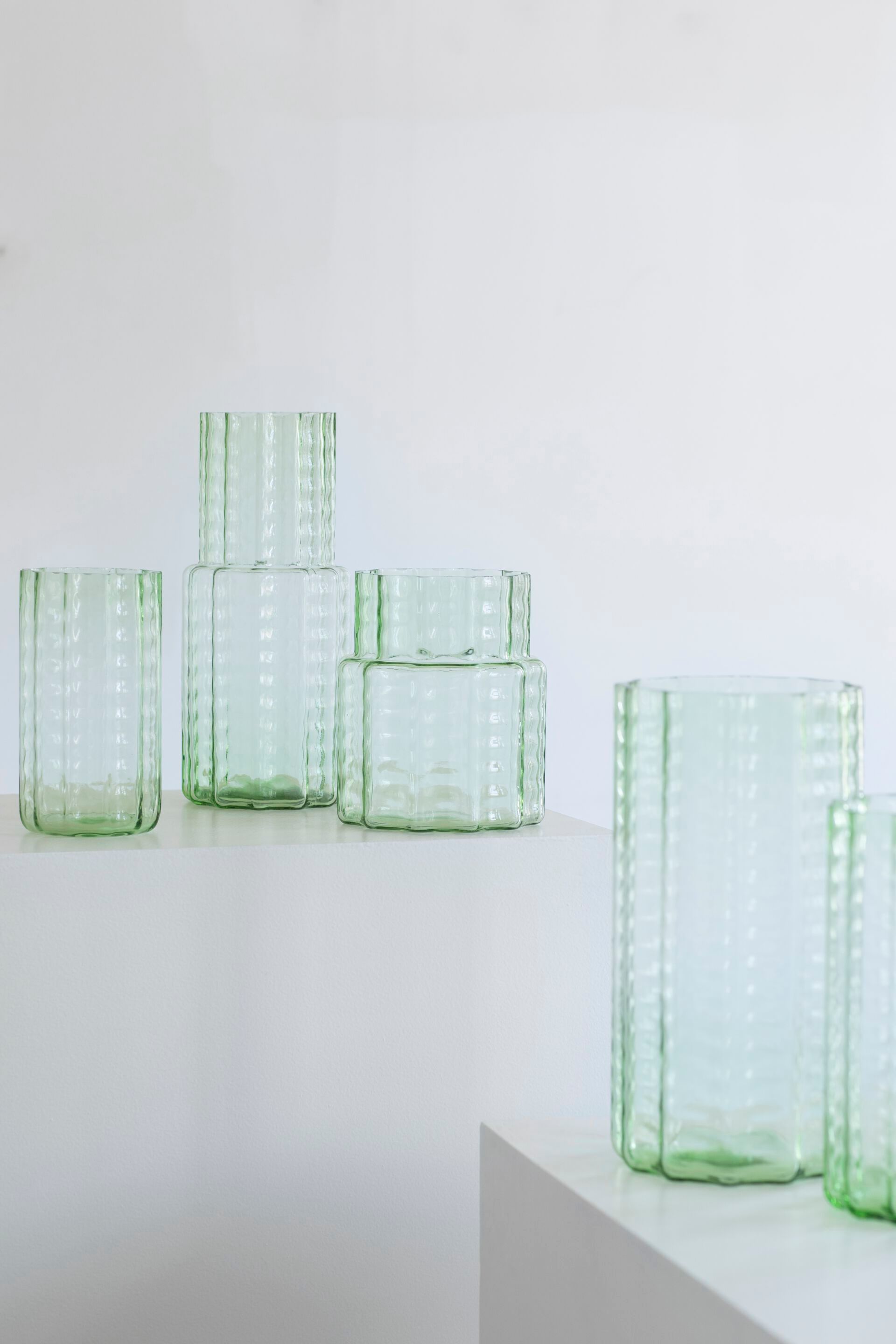 Ваза из дутого стекла Serax волны ARCH-00011027 - Вид №4