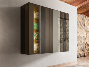 Стеклянный подвесной шкаф