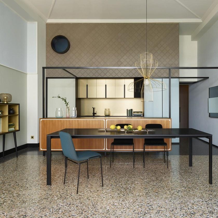 Ligne Roset Прямоугольный стол из массива дерева Eaton 11590000/0055/2065/2481/5030 - Вид №4