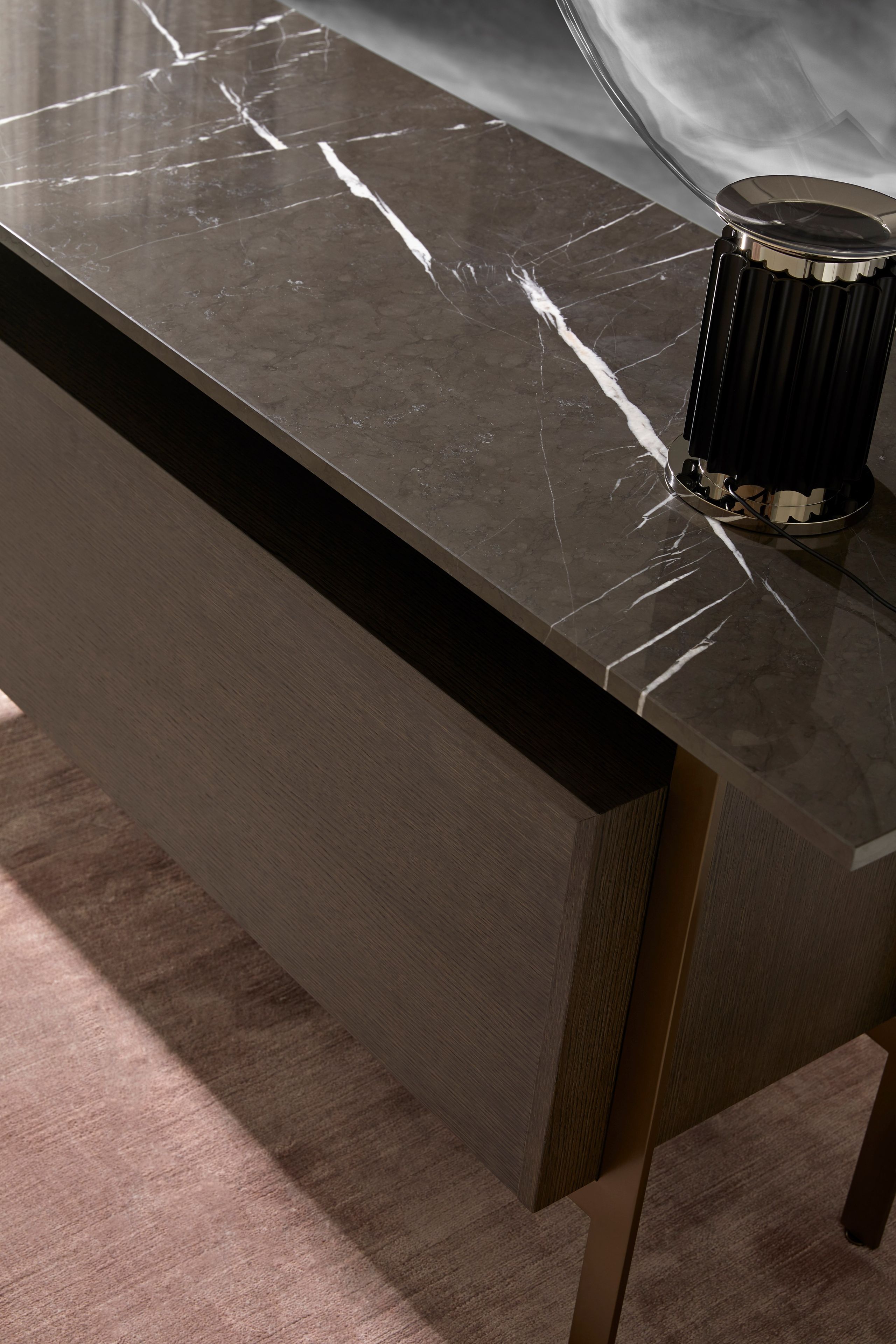 Шкаф из дерева и стекла с откидными дверями Punt Чикаго ARCH-00074008 - Вид №27