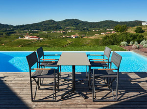 Прямоугольный садовый стол