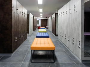 Скамейка из искусственной кожи и металла