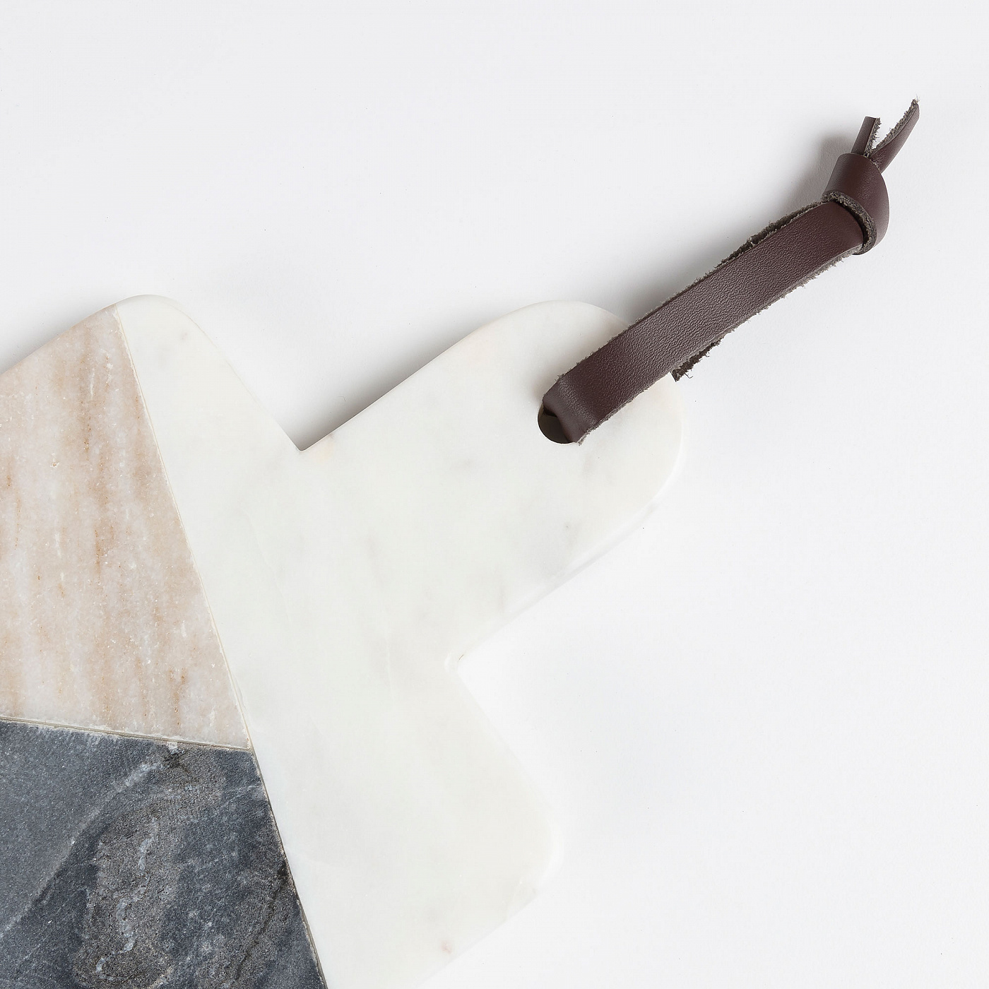 068101 Доска разделочная мраморная многоцветная La Forma Bergman  - Вид №1