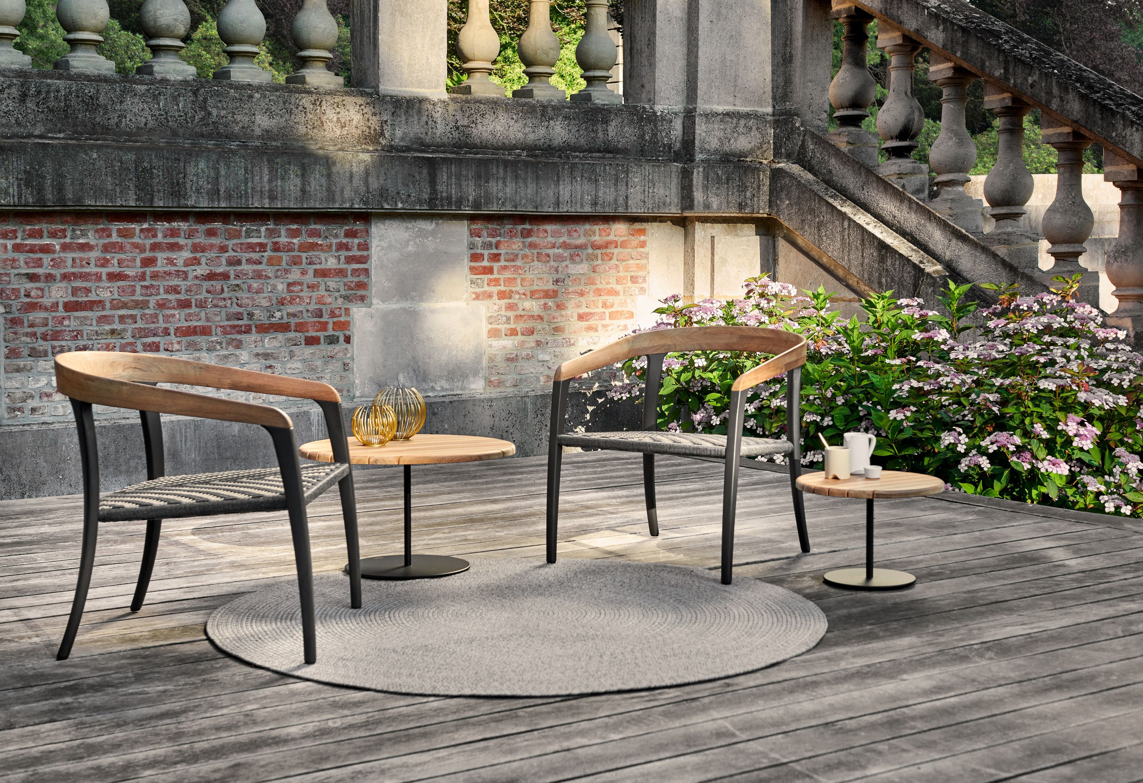 Олефиновое садовое кресло с подлокотниками Royal Botania Jive ARCH-00012735