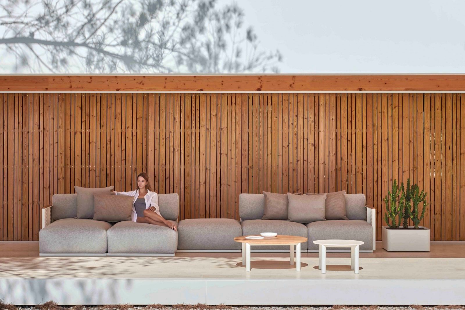 Фарфоровый круглый садовый столик GANDIABLASCO Bosc ARCH-00123172 - Вид №5