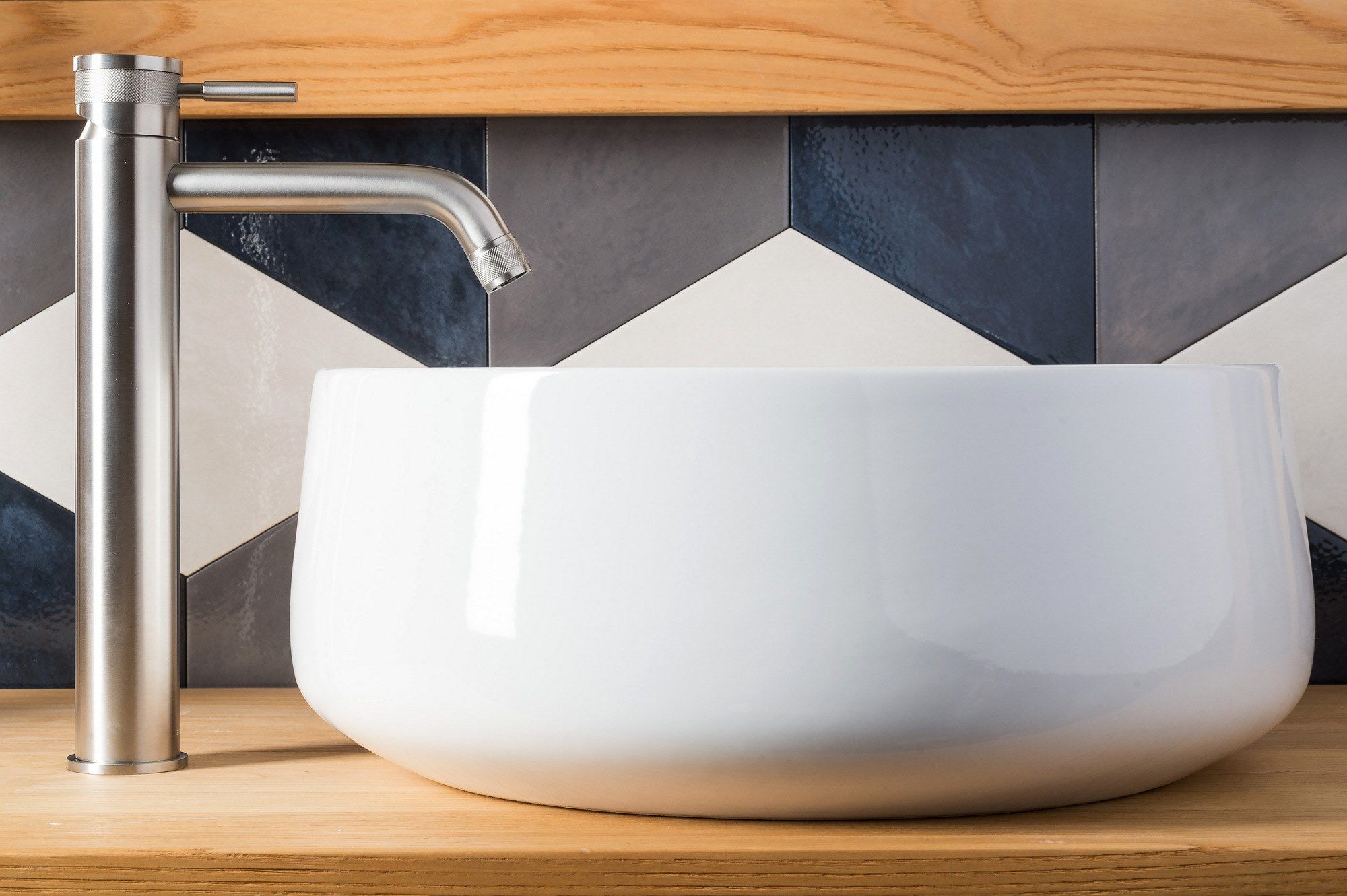 Однорычажный смеситель для раковины из нержавеющей стали с аэратором Tubico Волга ARCH-00022492 - Вид №30