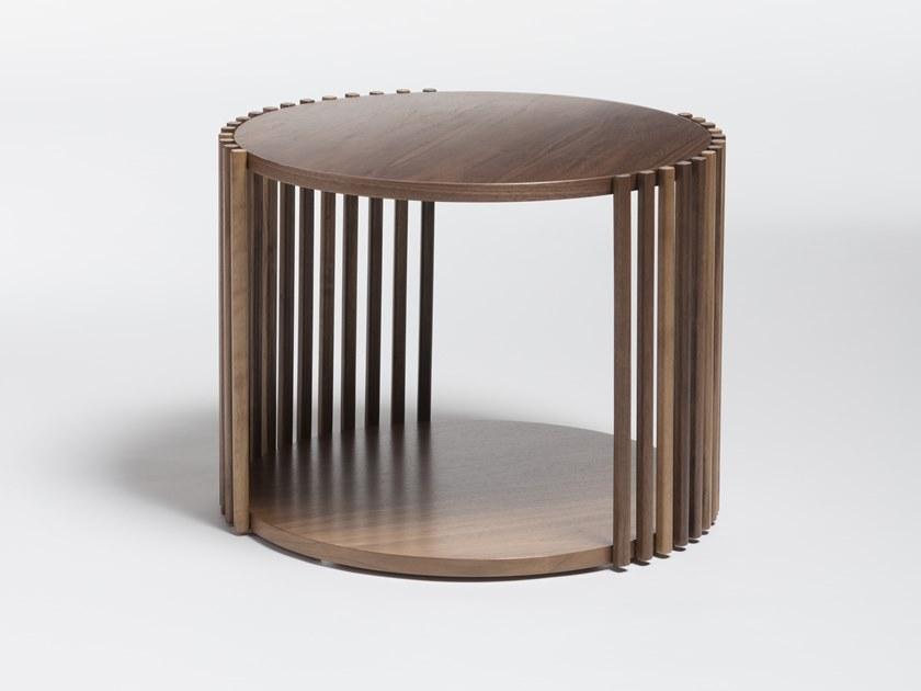 Medulum Низкий круглый журнальный столик из ореха Palafitte Pal.30 / pal.40  - Вид №1