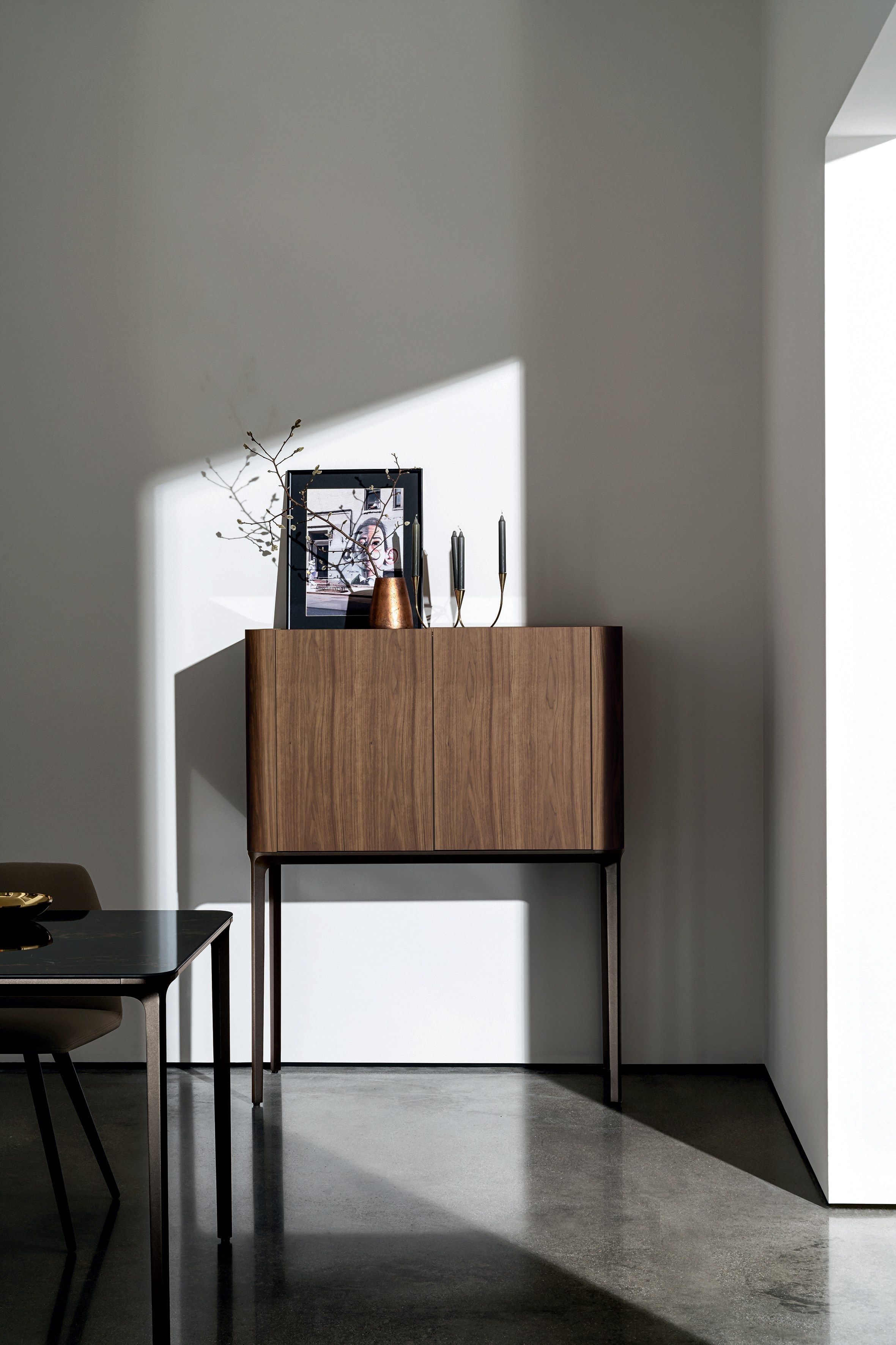 Деревянный шкаф с распашными дверями Sovet Italia тонкий ARCH-00089663 - Вид №8