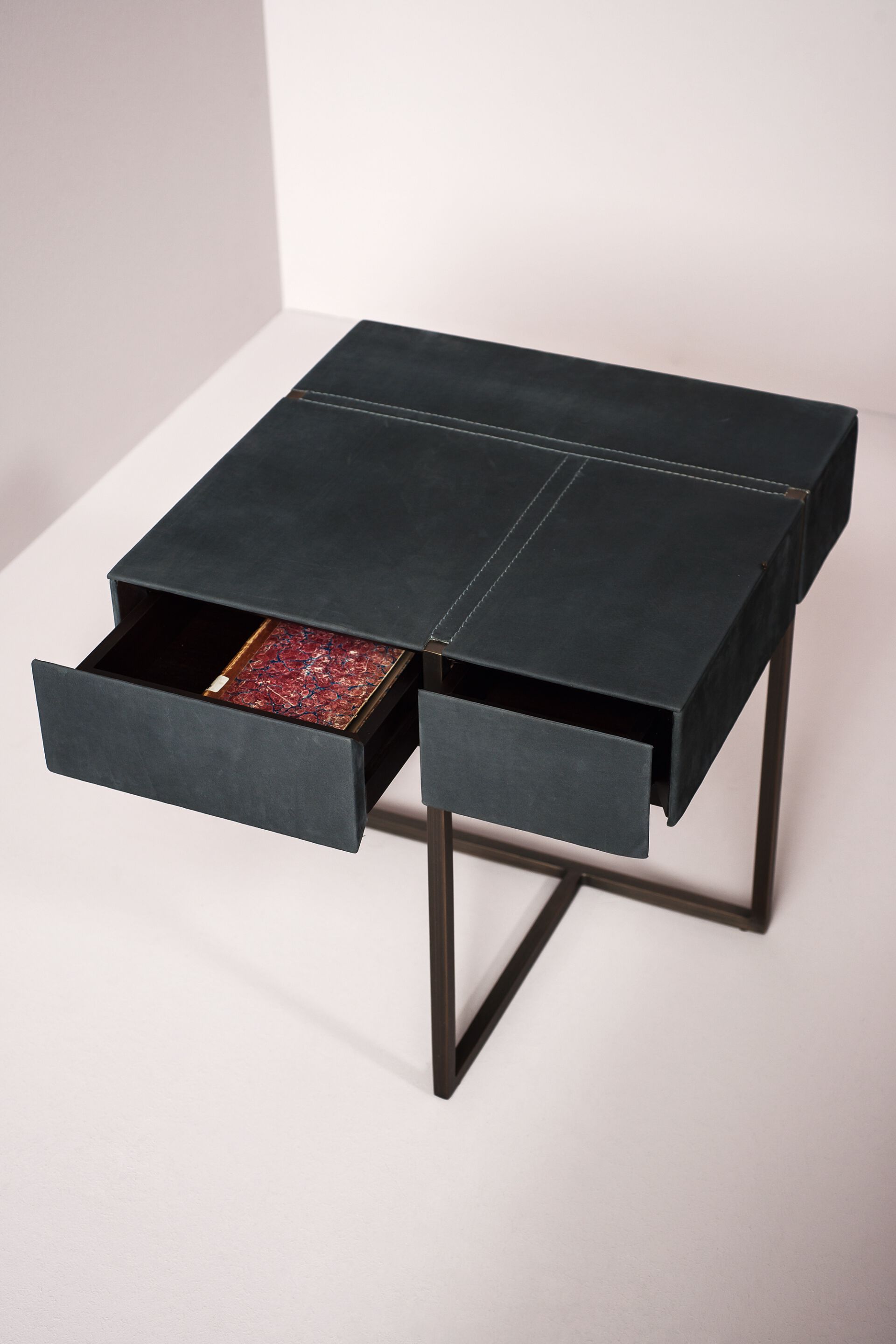 Квадратная тумбочка с ящиками Baxter ICARO NIGHT ARCH-00138896 - Вид №1