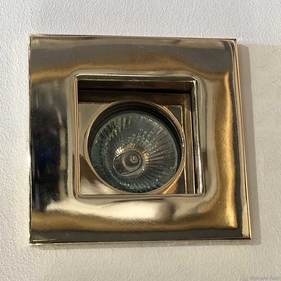 Oscaluz 0300-00-00-O встраиваемый потолочный SQUARE 63360