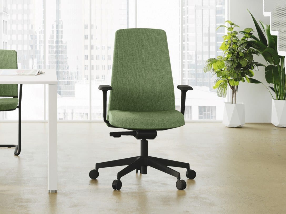 5-спицевое вращающееся офисное кресло с тканевыми колесами Las Mobili обзор ARCH-00038746