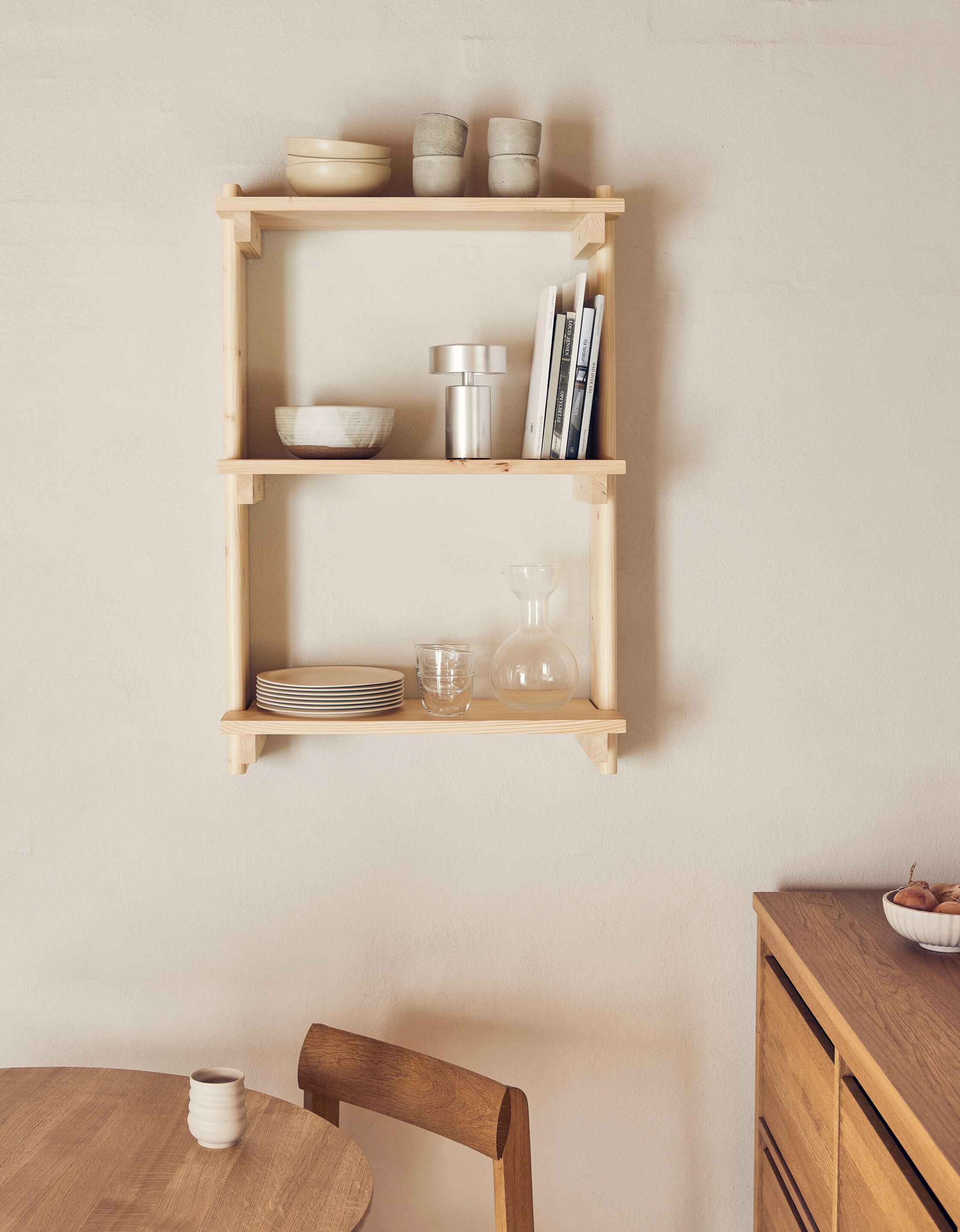 Деревянный подвесной книжный шкаф Form & Refine Beam ARCH-00091158 - Вид №4