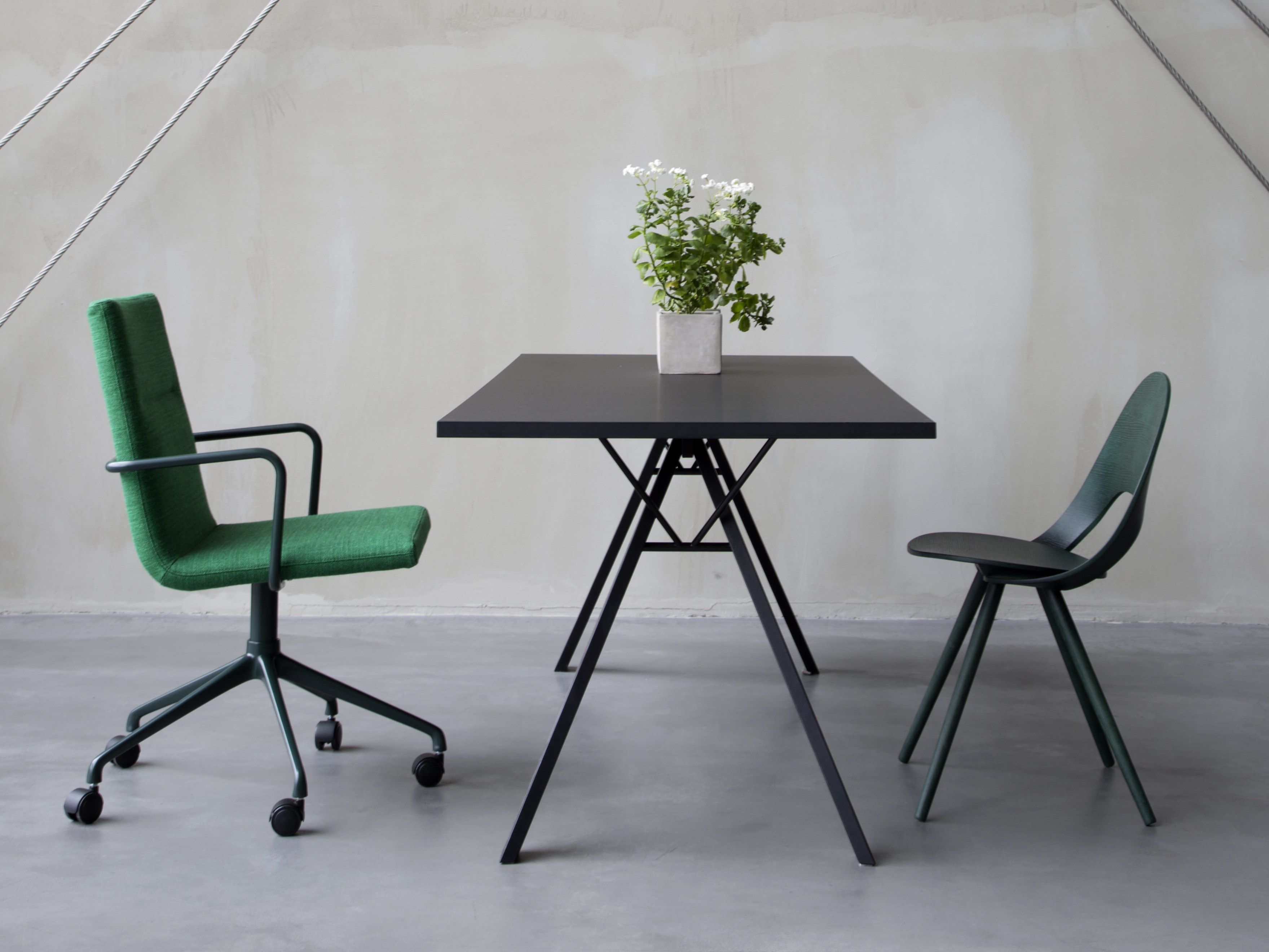 Офисное кресло с регулируемой высотой 5 спиц Inno Basso ARCH-00136757 - Вид №2