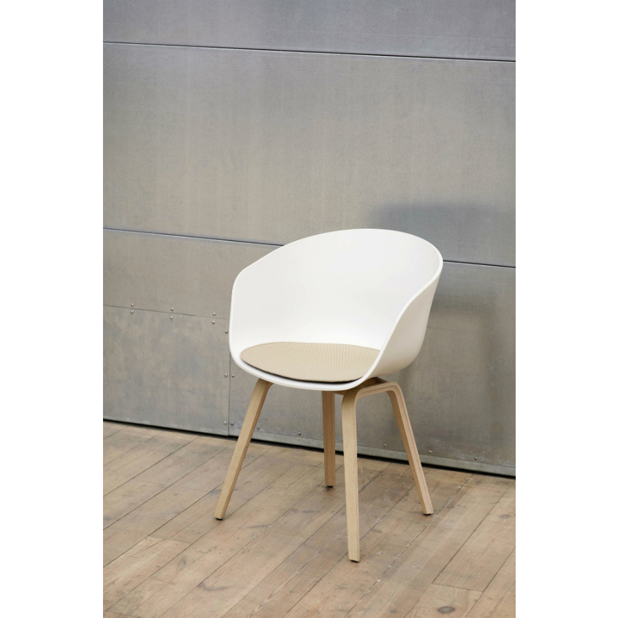 Стул AAC22, кремово-белый матовый Hay 902055 - Вид №1