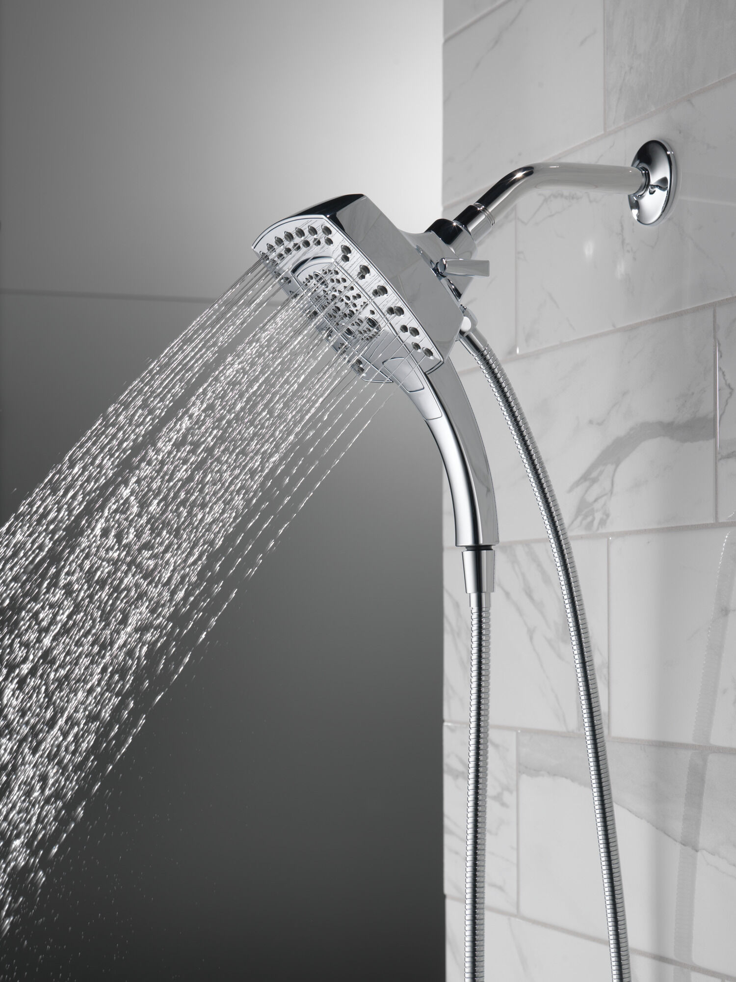 58474 H2Okinetic® In2ition® Душ два в одном с 5 настройками Delta Faucet Universal Showering Хром  - Вид №13