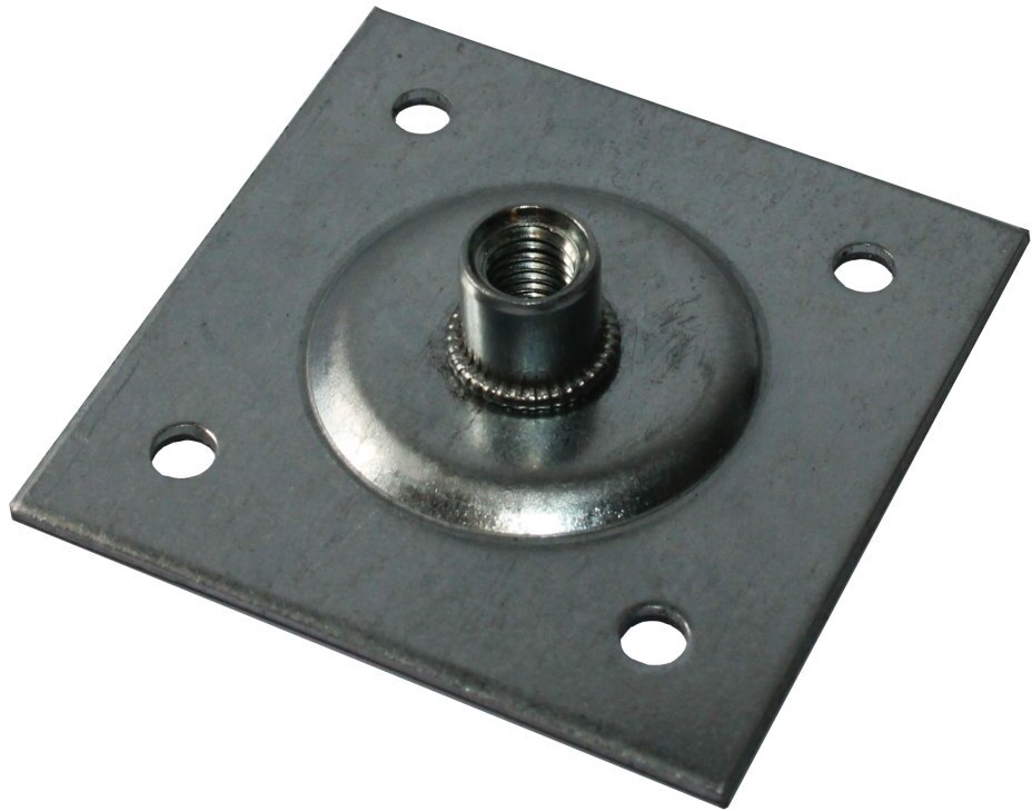 ПЕТРОТЕХ Опорная пластина 60×60 мм с гайкой М8 для надежного крепления 81929008